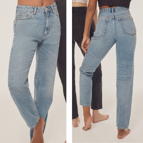 Urban Outfitters Denim - Urban Outfitters BDG Mom High Rise jean light wash size 27 cotton baggy tapered